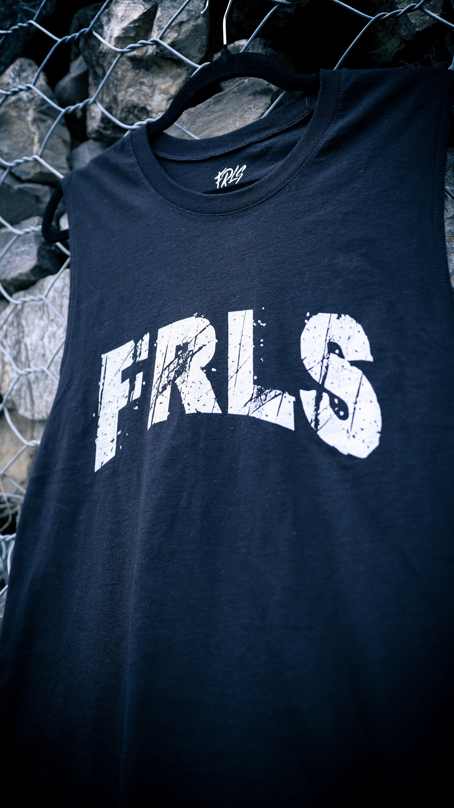 FRLS "grit" sleeveless tee